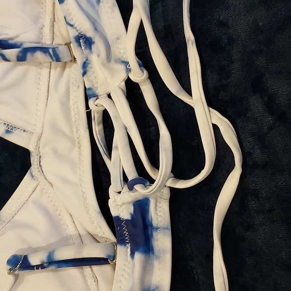 Blue tie die bikini top size S adjustable back - Picture 5 of 7